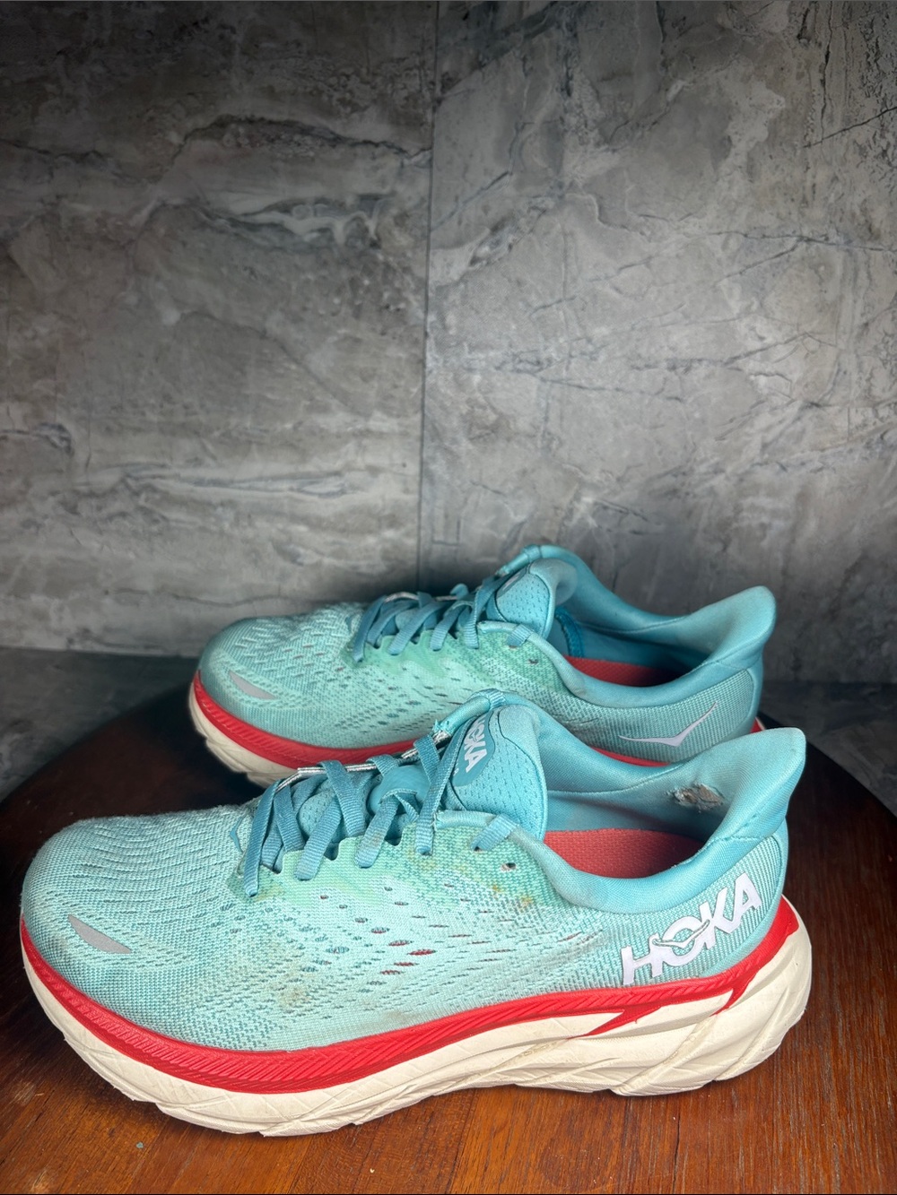 Hoka One One Clifton 8 Women’s Size 7 (Wide) Teal Blue Athletic Shoes